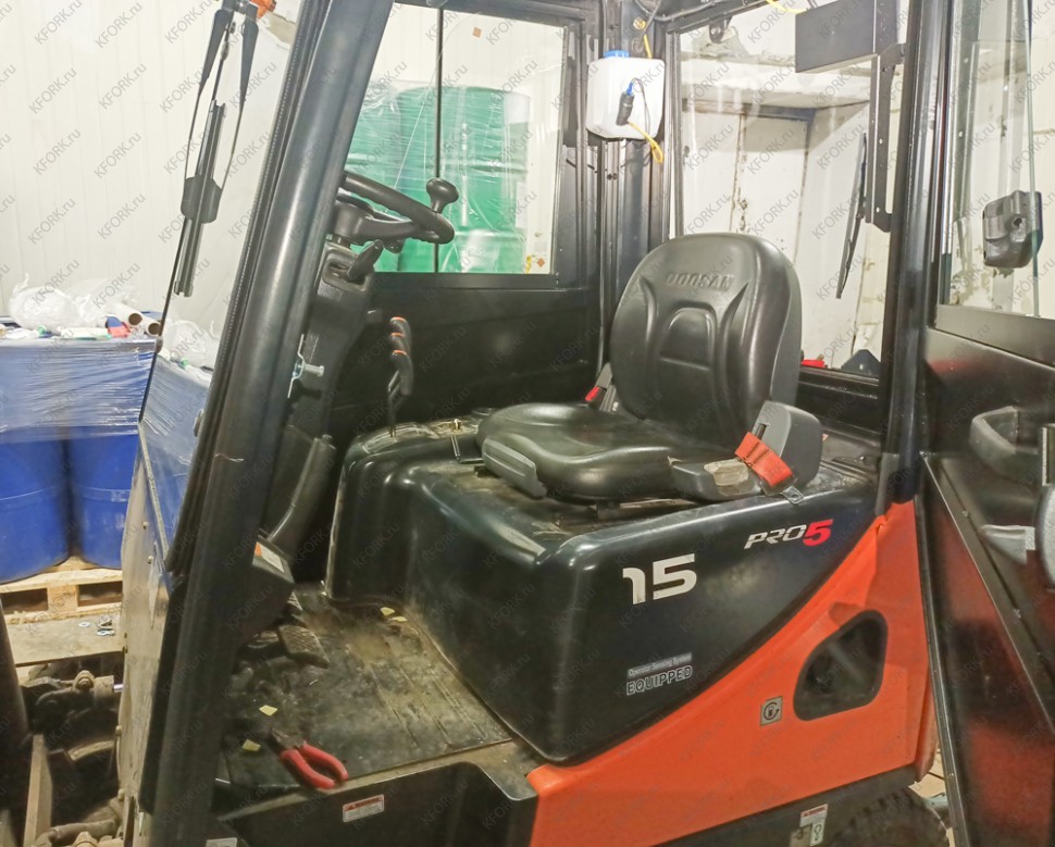 Кабина металлическая (жесткая) для погрузчика Doosan 1,5-2т 5 серия
