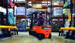 DOOSAN запустил в производство новую серию 80В электропогрузчиков