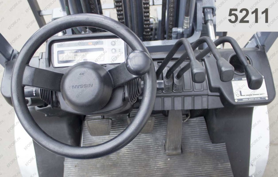 Дизельный автопогрузчик Nissan 5211 Б/У