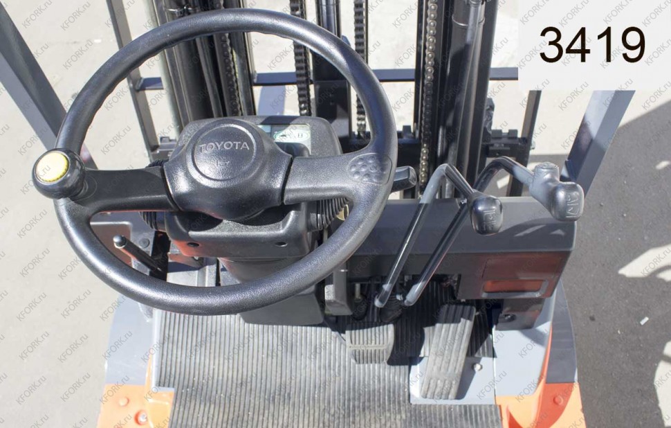 Электрический погрузчик Toyota 3419 Б/У
