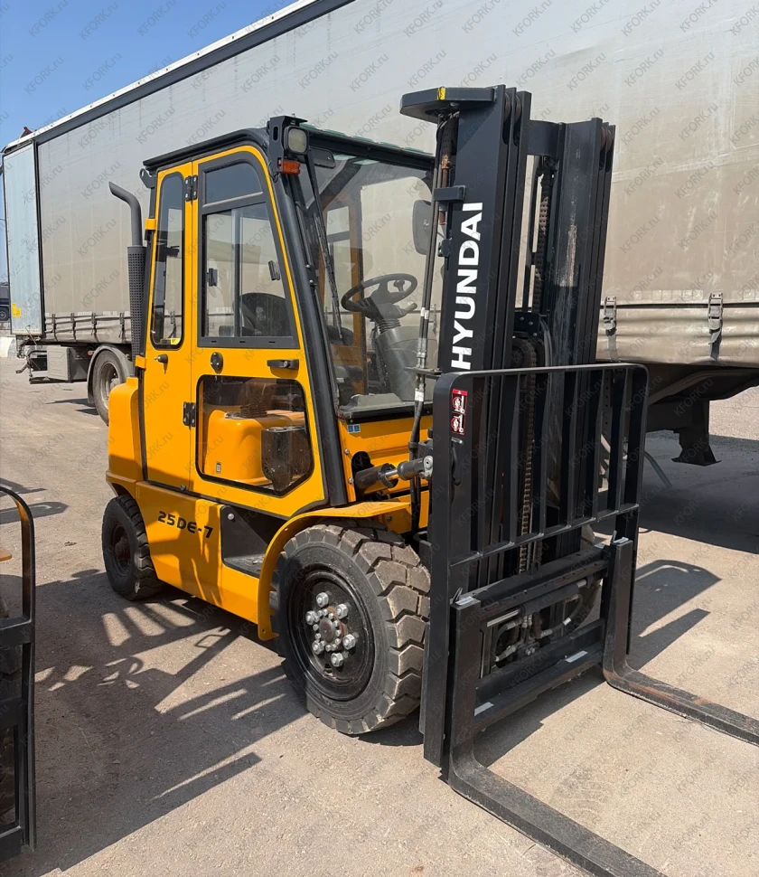 Вилочный погрузчик Hyundai 25DE-7 2.5 тонны, дизель