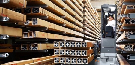 Hubtex: надежные погрузчики для длинномерных грузов