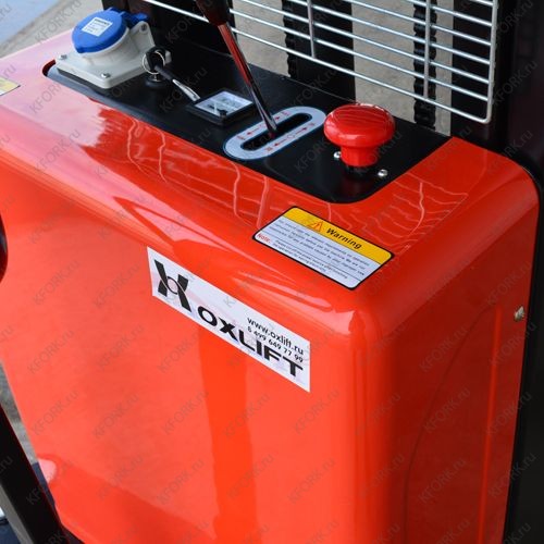 Штабелер с электроподъемом OXLIFT SES1525 1500 кг, 2500 мм