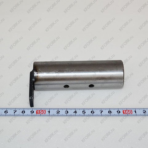 Ось A136846 Doosan