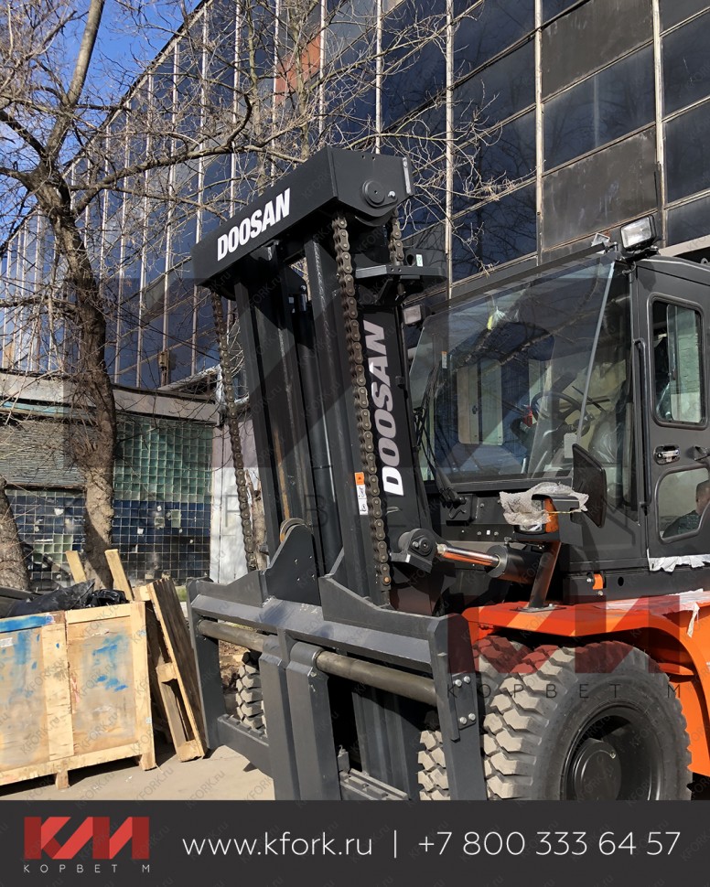 Вилочный дизельный автопогрузчик Doosan D120S-7