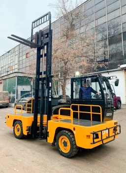 Боковой погрузчик CHL CCCD30-X6G 3 тонны